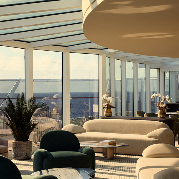 エクスプローララウンジ