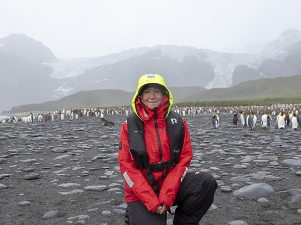 南極上陸用のパルカ(防水)をプレゼント