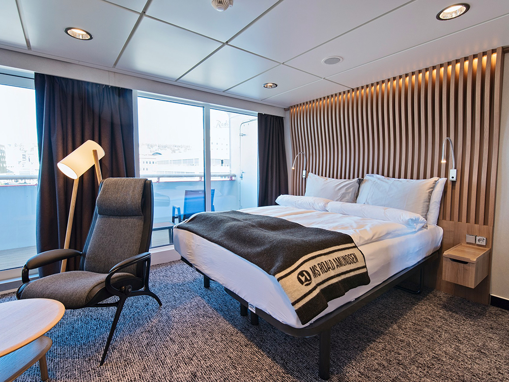 客室:XT(スーペリア・バルコニー・中層階)