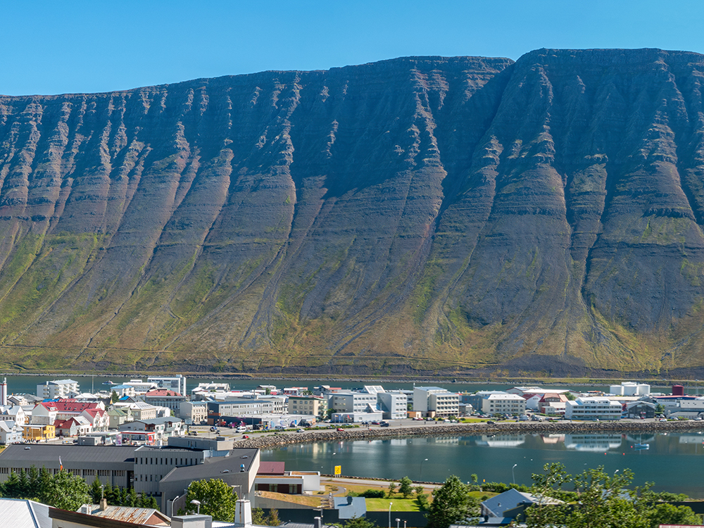 イーサフィヨルズ(アイスランド)