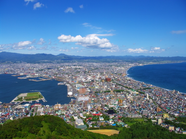 クルーズ前後に気ままに街めぐり