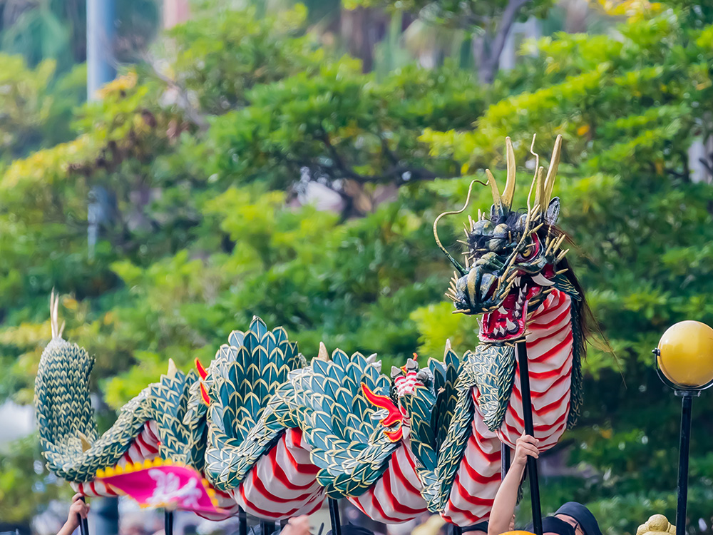 長崎くんちの最大の見どころ「龍踊」(長崎)