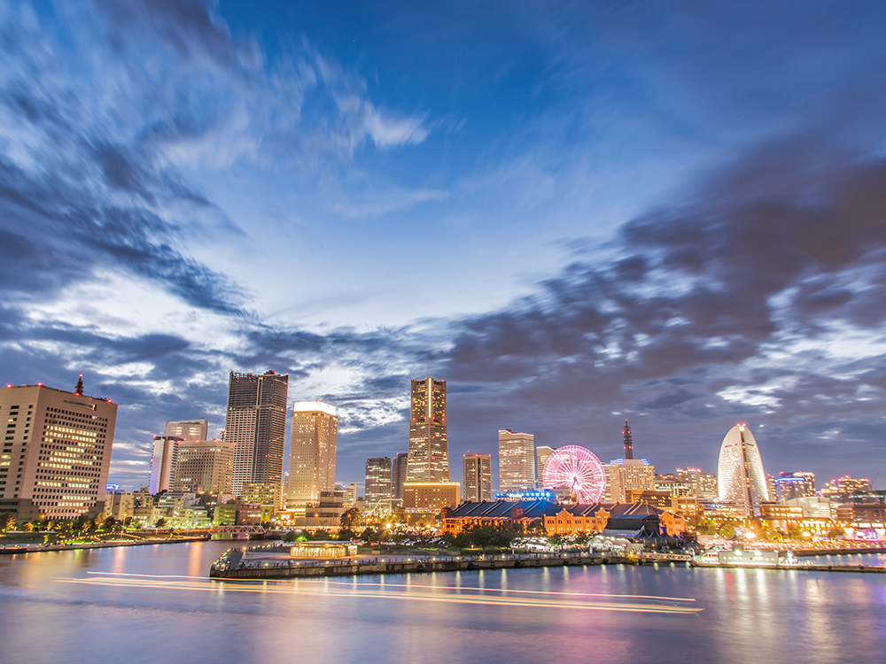 横浜港
