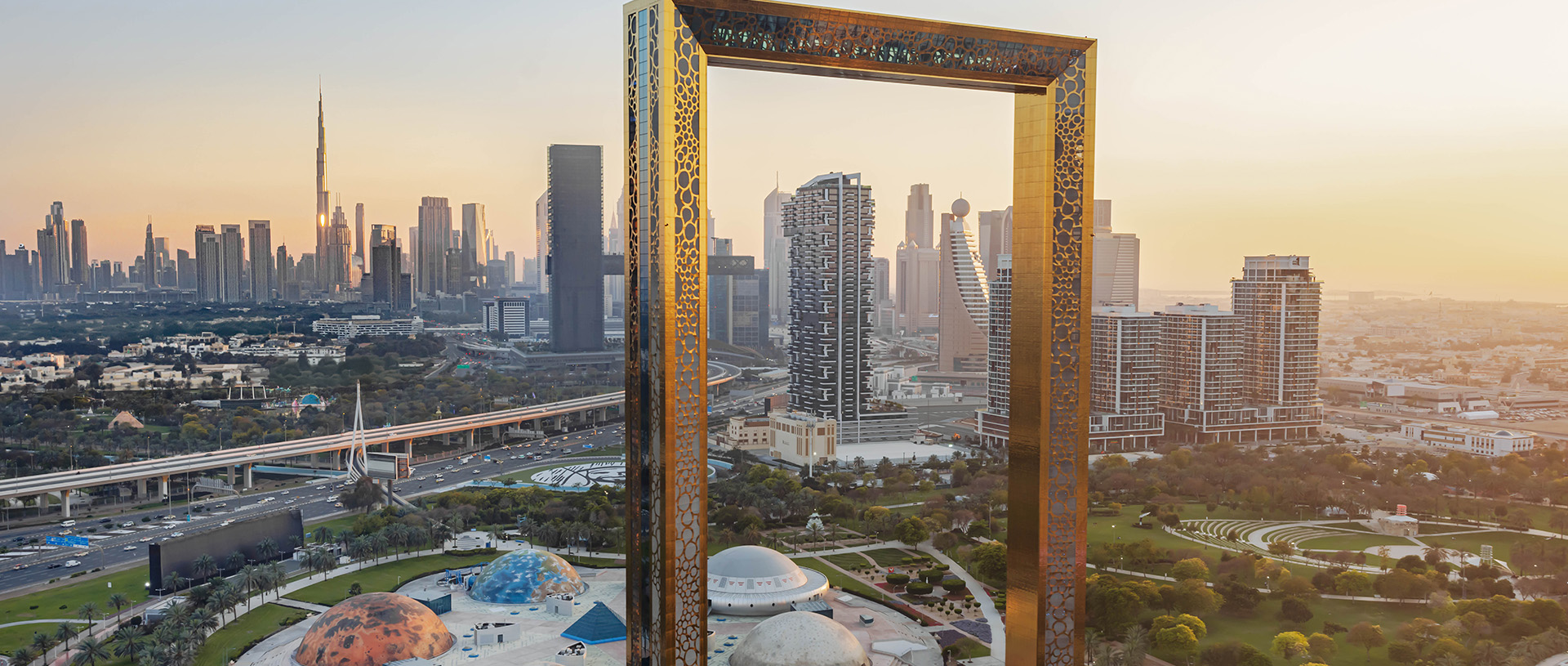 ドバイフレーム