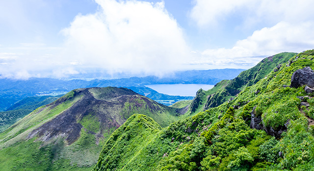 秋田駒ヶ岳からみる田沢湖