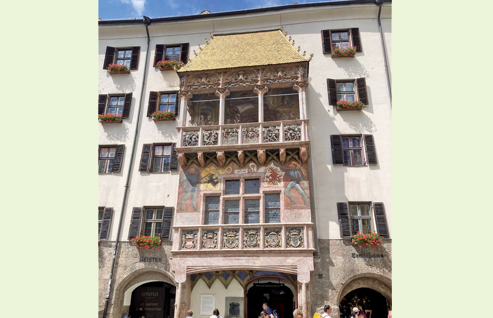 インスブルック「黄金の小屋根」イメージ