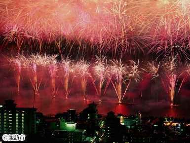 諏訪湖祭湖上花火大会