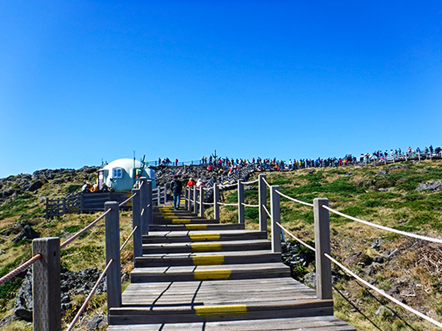 ハンラサン登山道の写真