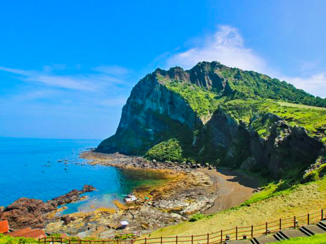 城山日出峰の写真