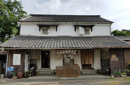 知多木綿で栄えた街を舞台とした演劇映像鑑賞と岡田の街並散策（木綿の機織体験付き）