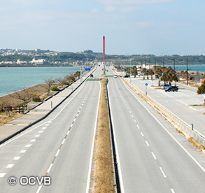 海中道路