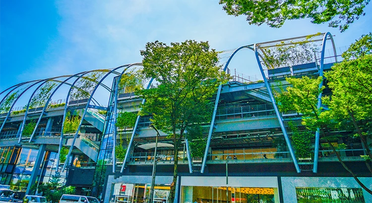 MIYASHITA PARK（ミヤシタパーク）