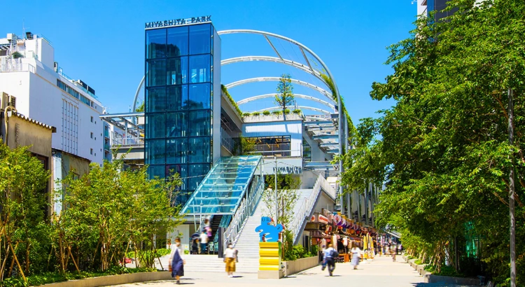 MIYASHITA PARK（ミヤシタパーク）