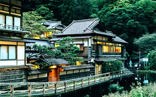 東山温泉