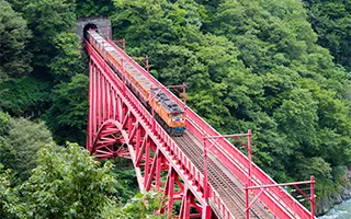 黒部渓谷鉄道