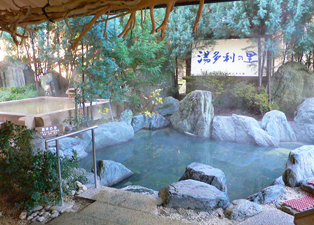 湯多利の里伊那華_露天風呂