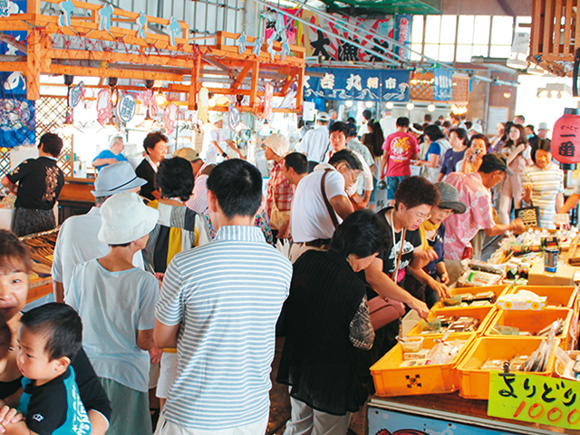 師崎漁港朝市