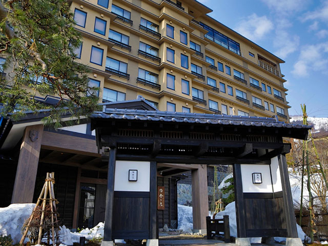 越後湯沢温泉 湯けむりの宿雪の花