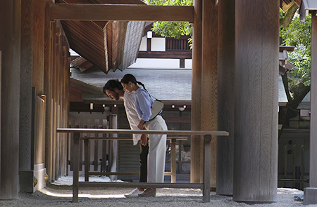 [Premium Tour] Surrounded by Nature and a Vast Temple Grounds Stroll through one of Nagoya's Most Powerful Spots