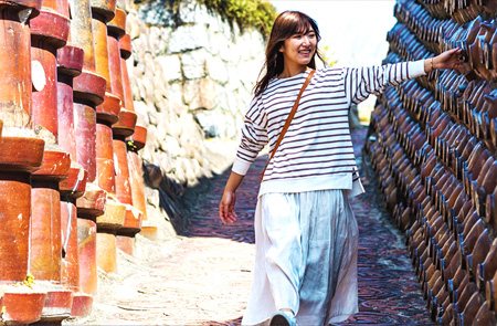 Experience the Creation of Tokoname Ware and Local Sake with all Five Senses [One Day Tour]