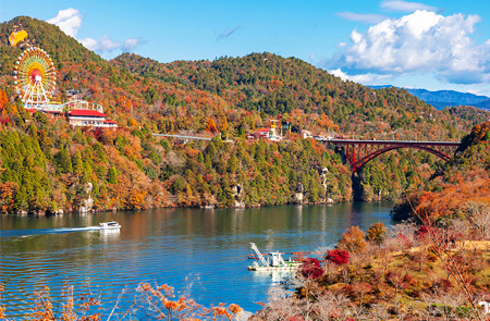The Scenic Enakyo! Enakyo (Ena Gorge) boat cruise and stroll in the parks